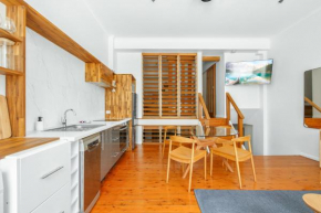 Stylish Inner City 2-Bed Unit by Fig Lane Park Sydney